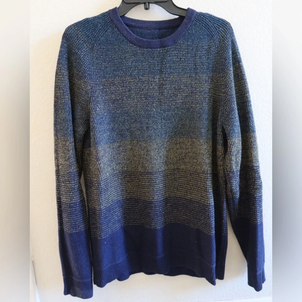 Lululemon Sweater - Picture 1 of 2
